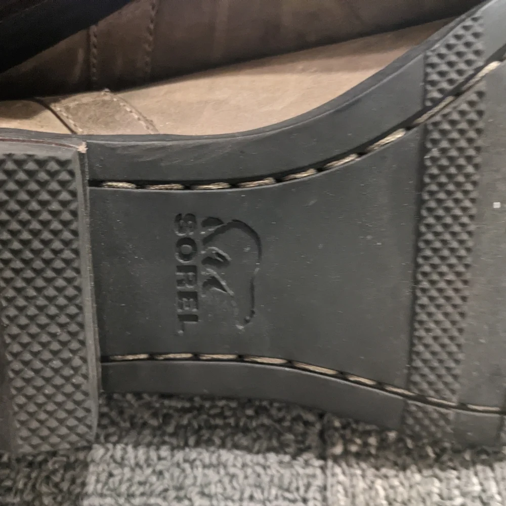 Sorel - Lolla Cut Out Bootsie Pull-On Bootie LL3264-240 | 8 | Sage Taupe Gray